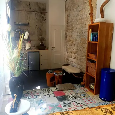 Unique 150m2 Artist Pensión 4*