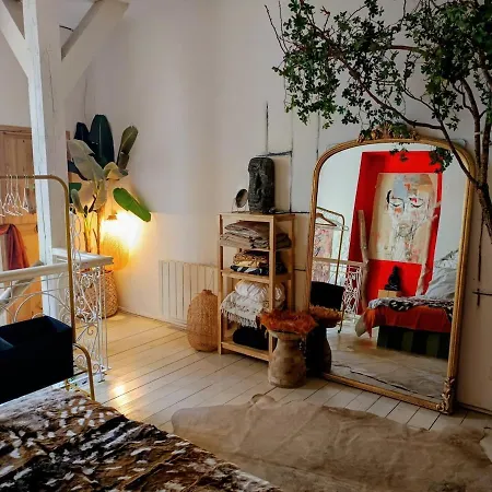 Loft D'artiste Unique - Experience Immersive Apartmán *